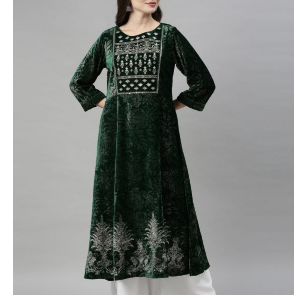 Green Zari Velvet Flared Kurta - Picture 2 of 7